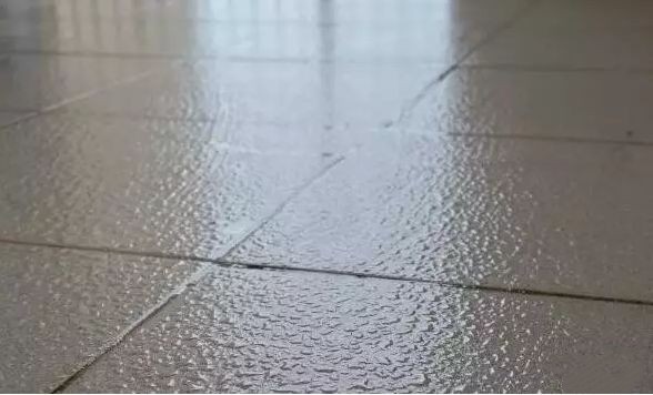 地面返潮用除濕機